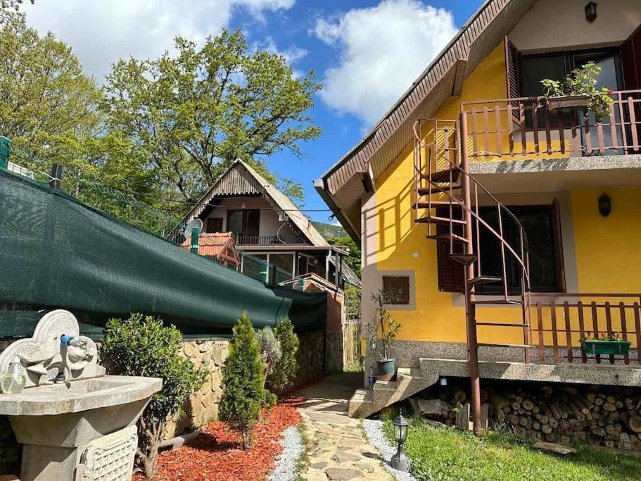 Cosy Mountain Villa In Nizepole Μπίτολα Εξωτερικό φωτογραφία